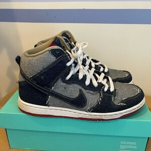 Nike SB Dunk High Reese Forbes Blue Denim High-Tops with Red Accents size 9.5